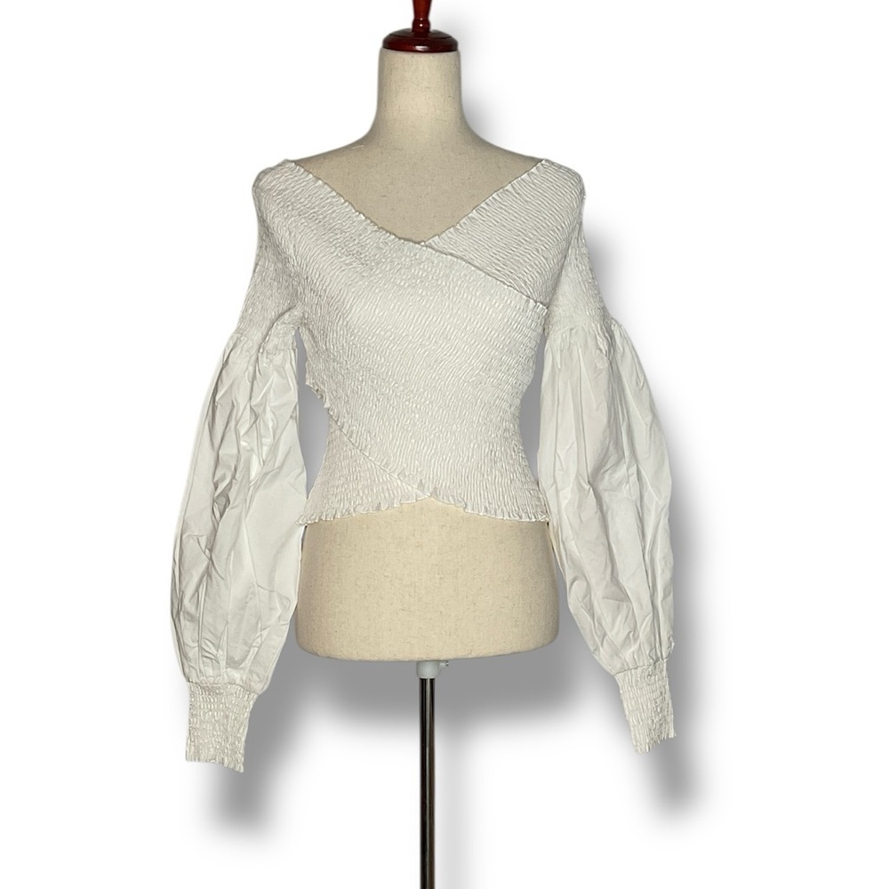 Choosy White Wrapped Smocked Balloon Sleeve V-Neck Cropped Top Size XSmall